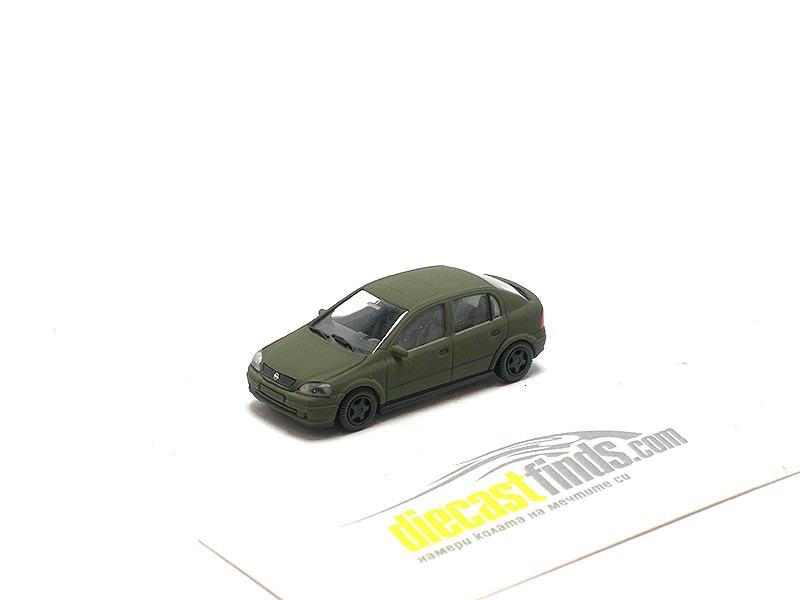 Opel Astra G Sedan military 1998 olive green matt
