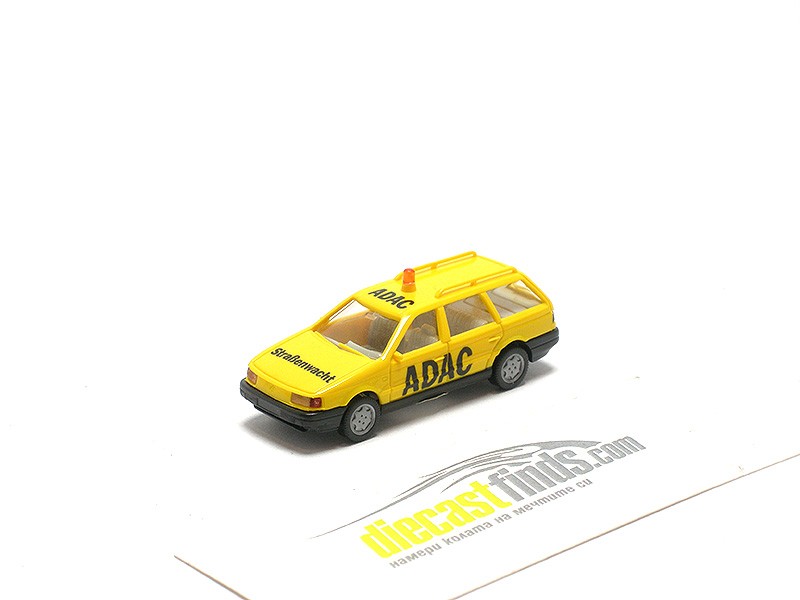 Volkswagen Passat Variant B3 "ADAC" yellow