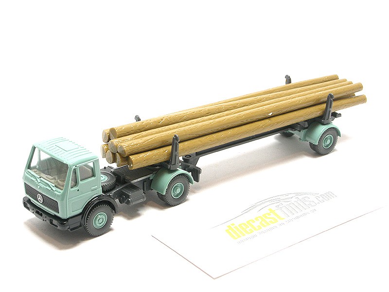 Mercedes-Benz NG 1617 Long timber transporter light green