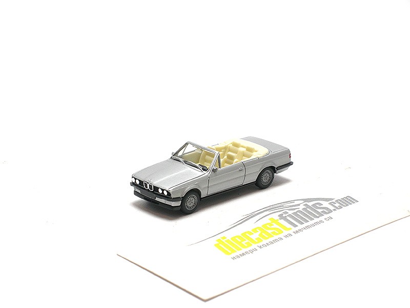 BMW 325i (E30) Convertible 1985 silver