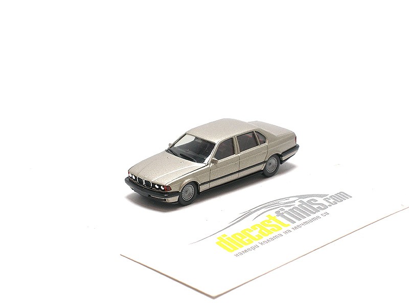 BMW 750 iL (E32) 1986 silver metallic