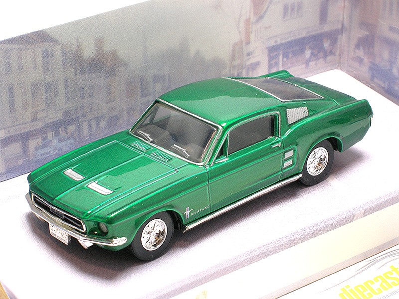 Ford Mustang Fast Back 1967 green metallic
