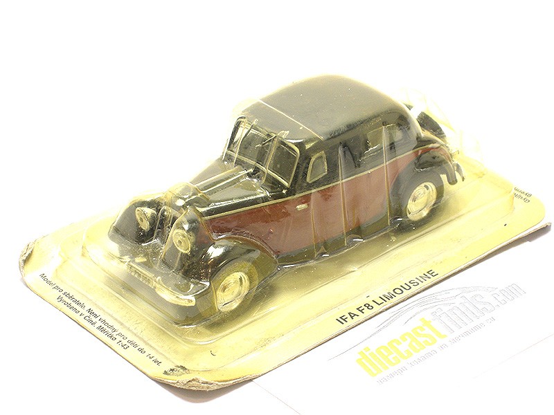 IFA F8 Limousine 1949 black/dark red
