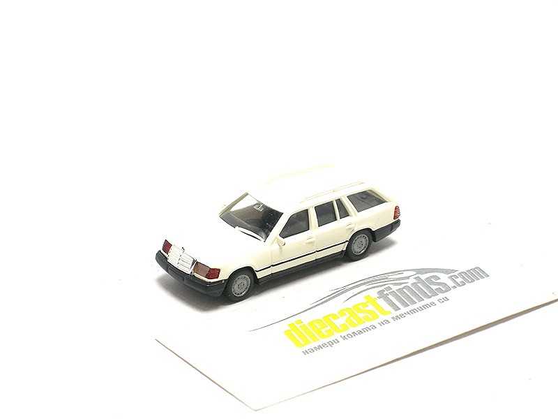 Mercedes-Benz 230 TE white