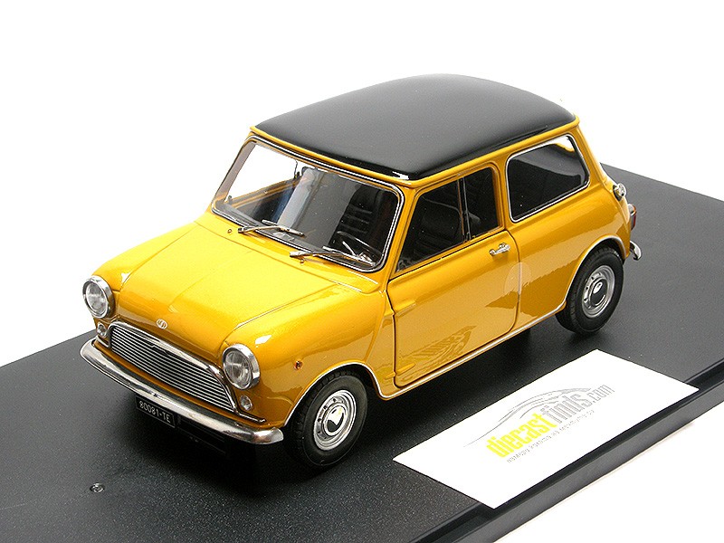 Innocenti Mini Cooper Mk.1 1966 ochre metallic/black
