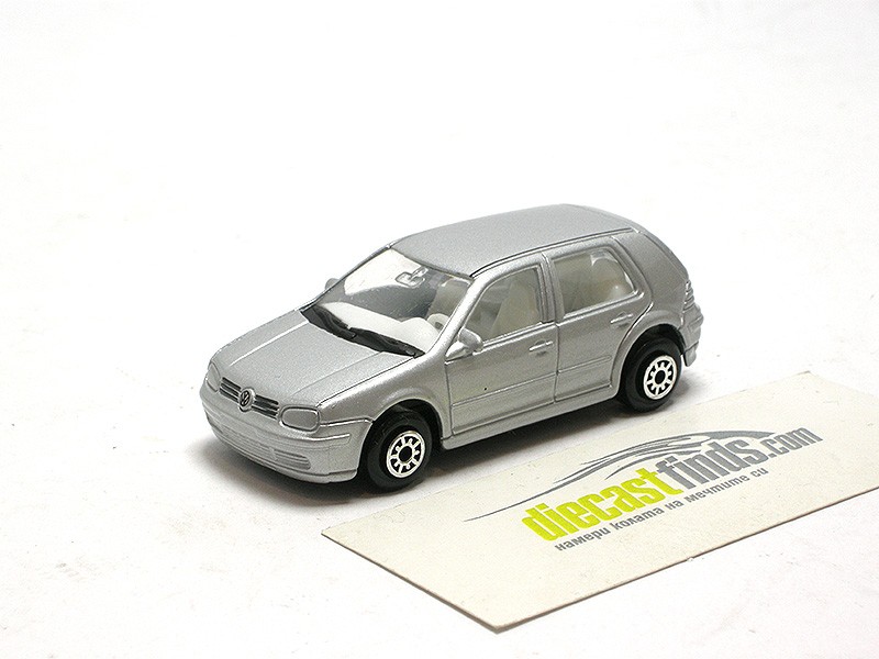 Volkswagen Golf Mk. IV silver
