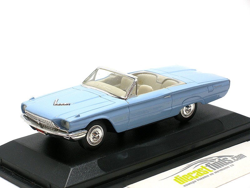 Ford Thunderbird Convertible 1966 light blue