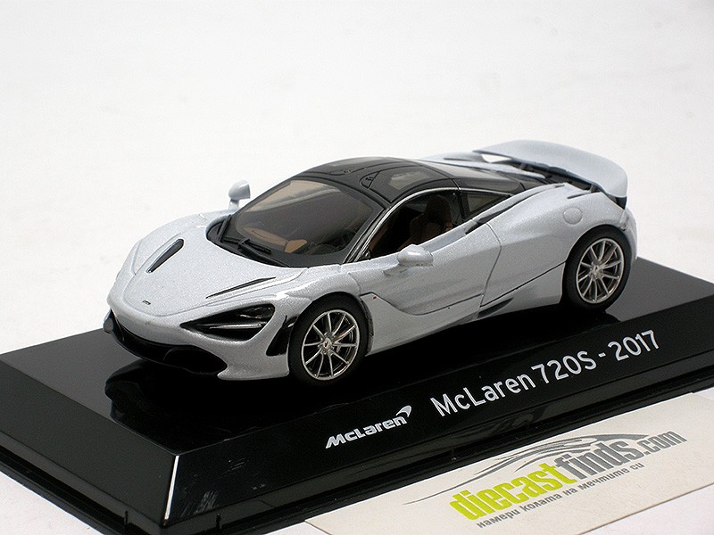 McLaren 720S - 2017 ice blue metallic