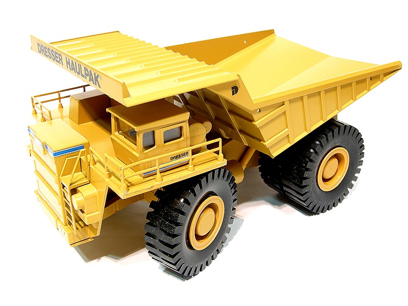 Wabco Dresser Haulpak #2720 Yellow