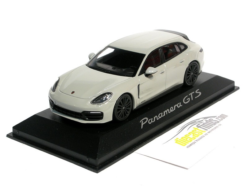 Porsche Panamera GTS 2019 Grey
