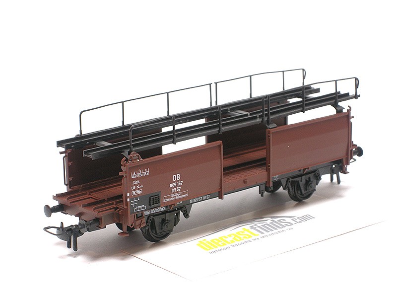 Транспортен вагон двуосен Doppelstock-Autotransporter der DB. Typ Off 52