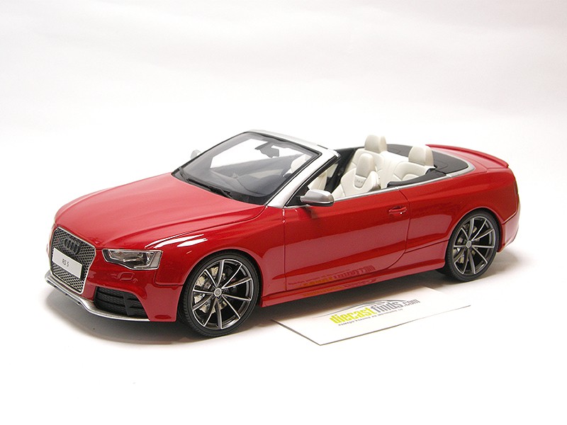 Audi RS5 Cabriolet Red