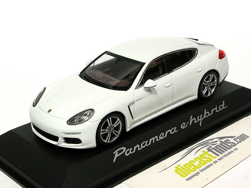 Porsche Panamera e-Hybrid 2013 White