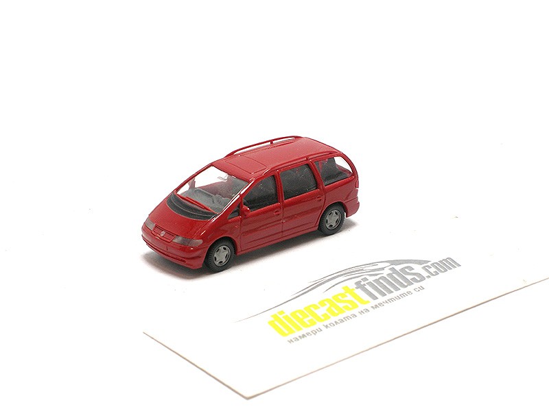 Volkswagen Sharan 1995 red